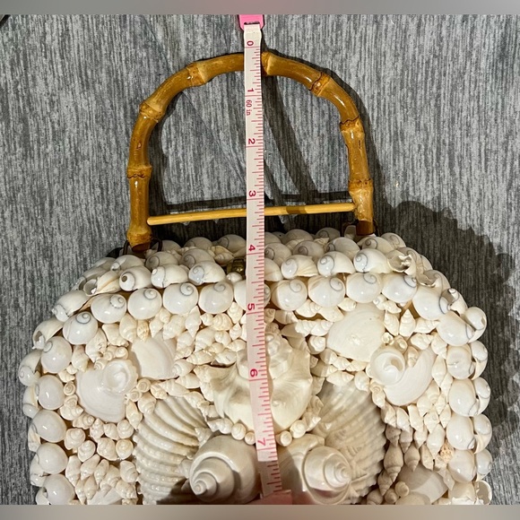 60’s Shell and Bamboo Handle Clutch - Picture 4 of 12